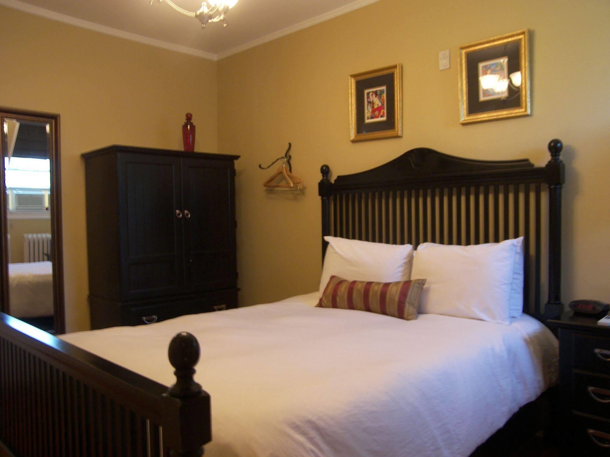 Paws On Pelham (adults Only) 3* Torre di Newport